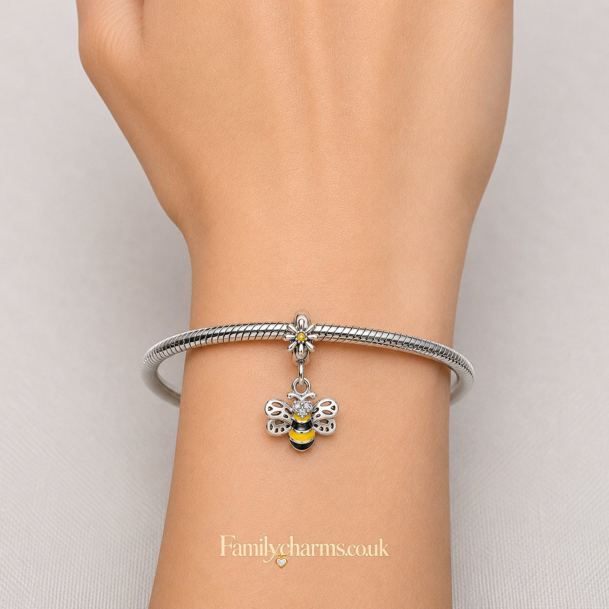 Cute Bee Dangle Sterling Silver Charm Hallmarked S925 for Charm Bracelet and Necklace